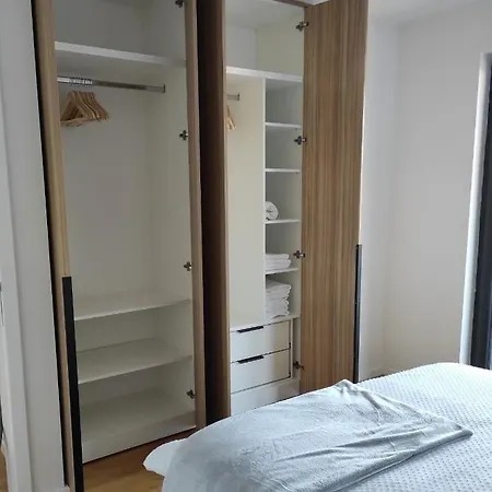 Star Apartment